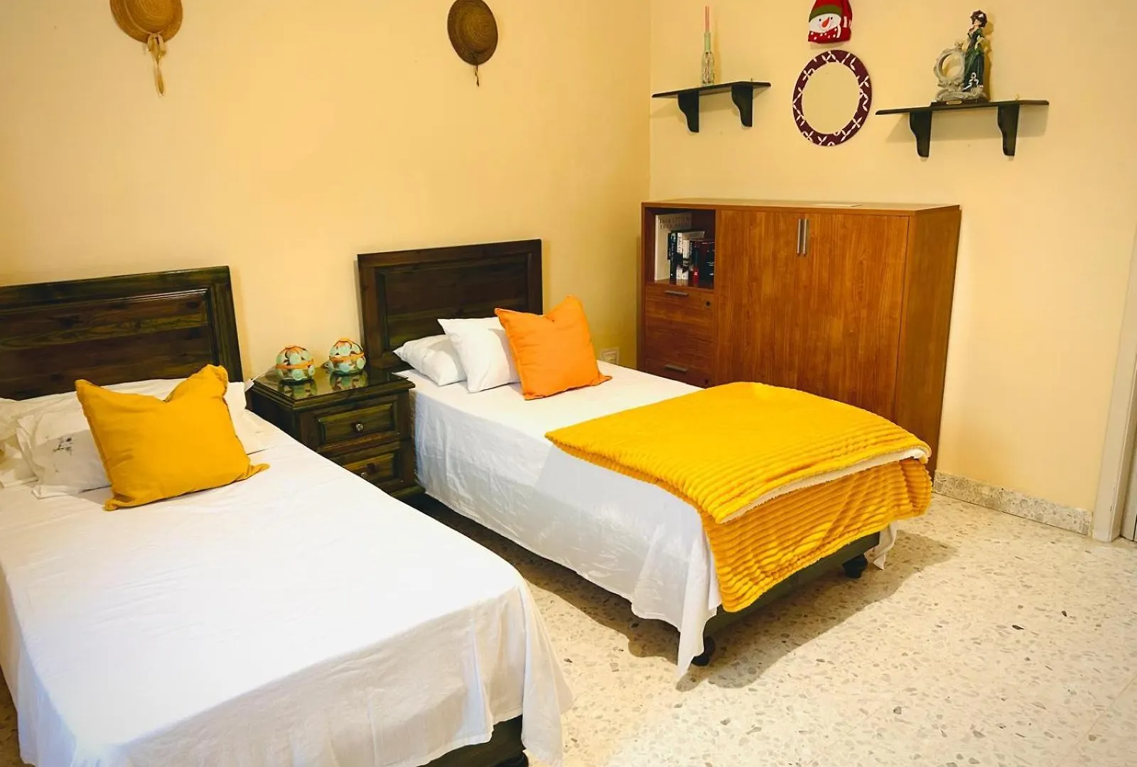 Homestay Pamper Rooms Pembroke