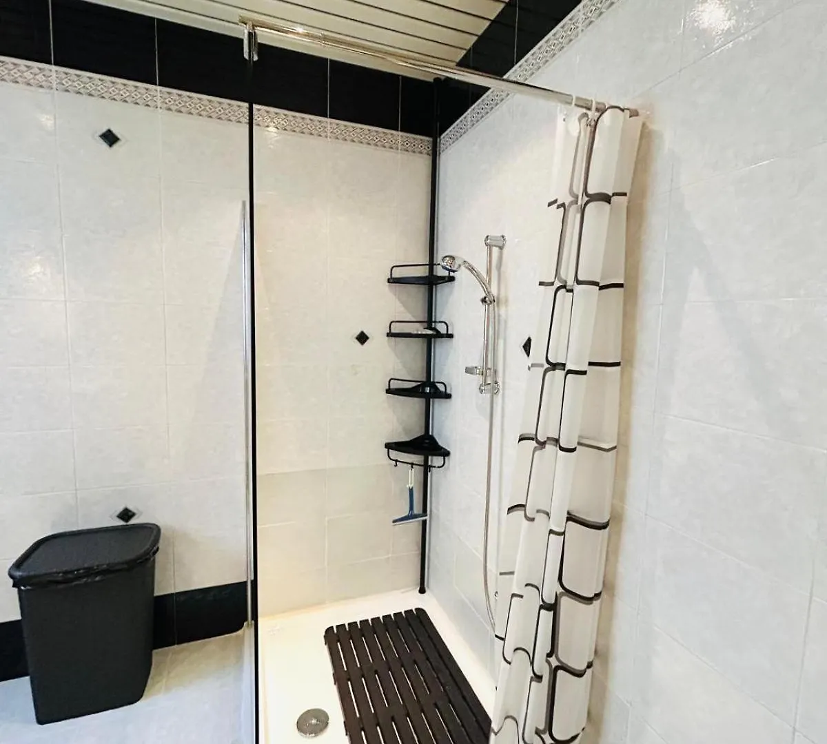 Homestay Pamper Rooms Pembroke